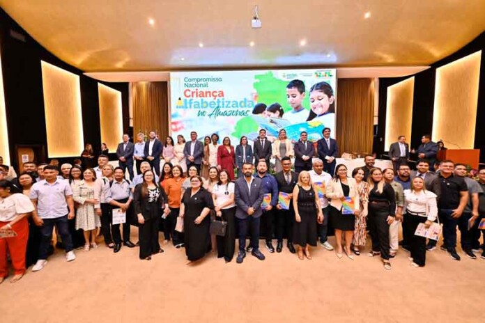 TCE-AM-sedia-evento-do-MEC-sobre-alfabetização-infantil-no-Amazonas