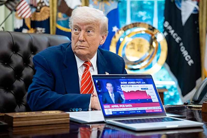 Trump-anuncia-acordo-tarifário-com-a-China-e-projeta-novo-pacto-com-a-Índia