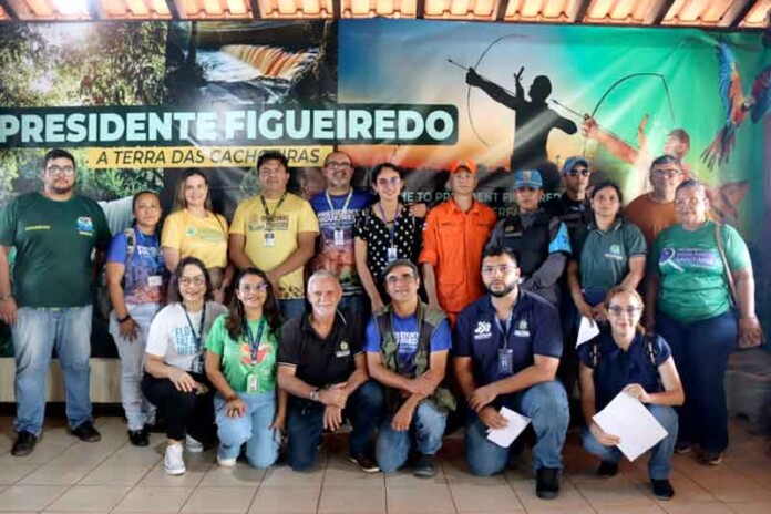 Amazonastur-realiza-ação-integrada-para-fortalecer-o-turismo-em-Presidente-Figueiredo