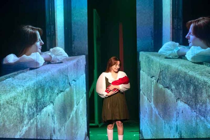 Com-ingressos-esgotados,-“República-Lee”-estreia-neste-fim-de-semana,-no-Teatro-Amazonas