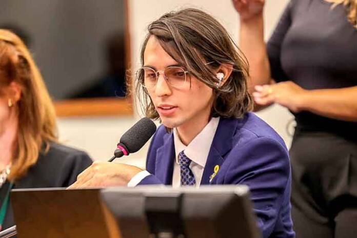 Deputado-Amom-Mandel-apresenta-PL-para-responsabilizar-plataformas-por-abuso-online