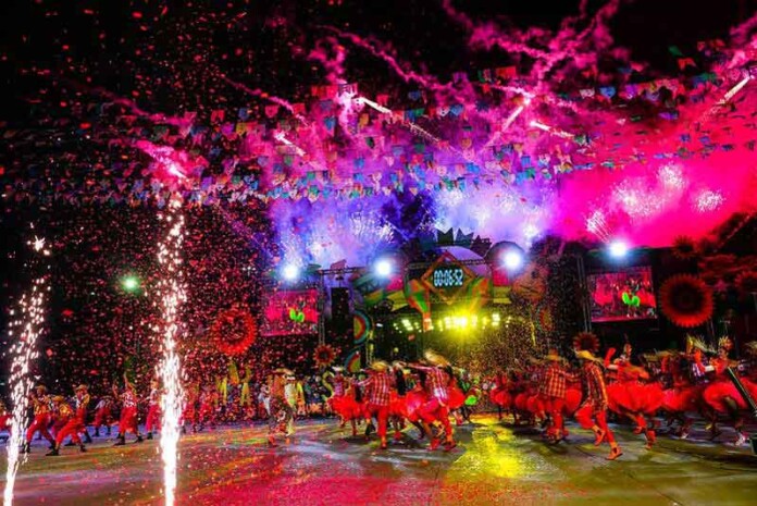 Festival-Folclórico-do-Amazonas-reúne-mais-de-70-grupos-da-Categoria-Ouro-no-CCPA