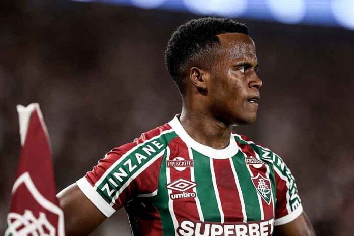 Fluminense-tropeça-em-casa-e-vê-Cruzeiro-assumir-a-liderança