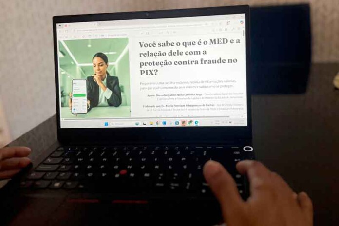 Juiz-do-TJAM-lança-guia-educativo-para-proteger-consumidores-contra-golpes-com-Pix