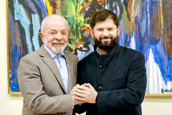 Lula-ao-lado-do-presidente-da-República-do-Chile,-Gabriel-Boric