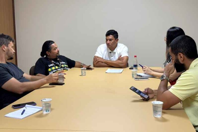 Parceria-entre-Semhaf-e-Funai-busca-soluções-habitacionais-para-indígenas-em-Manaus