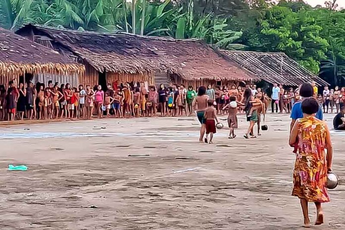 TRE-AM-leva-cidadania-a-indígenas-do-Rio-Marauiá-com-Projeto-Raízes-Legais