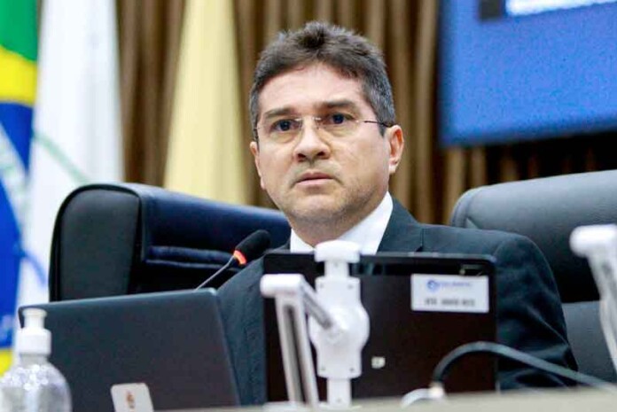Vereador-Jander-Lobato