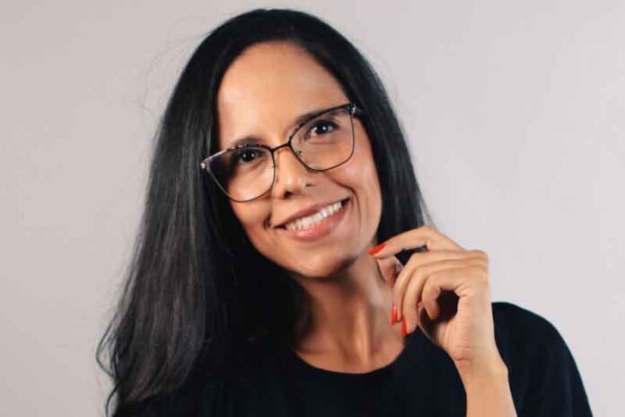 Cláudia-Ribeiro-Monteiro-Lopes