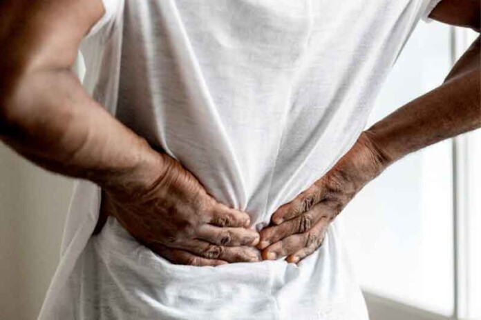 Dor-nas-costas-pode-ser-sinal-de-alerta