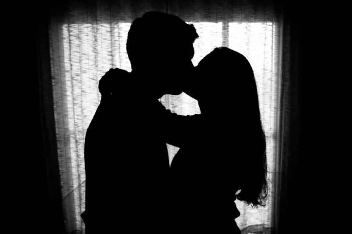 Intimidade-emocional-e-sexual-casal-relacionamento