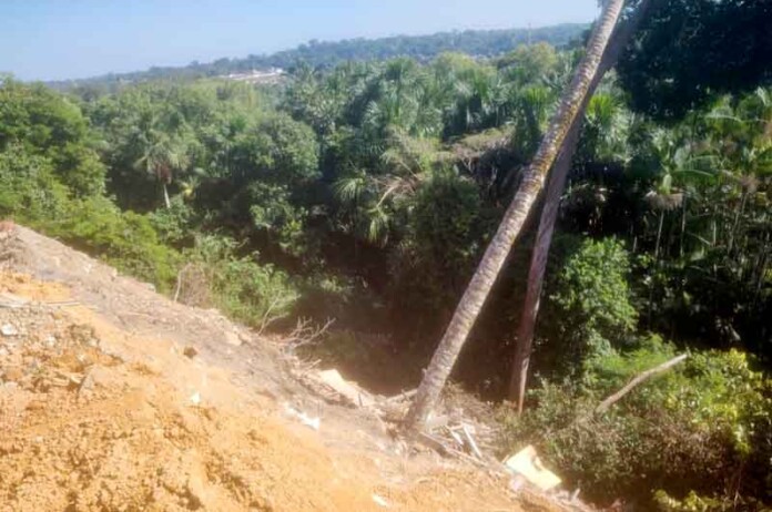 Ipaam-barra-aterro-ilegal-e-aplica-multa-de-R$-50-mil