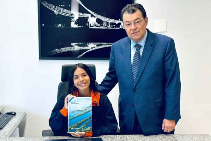 Maria-Gabriella,-17,-representa-o-Amazonas-no-Senado-e-inspira-jovens-de-todo-o-país