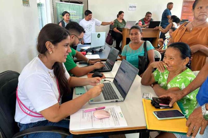 Mutirão-do-Ipaam,-MMA-e-PNUD-realiza-464-atendimentos-e-292-inscrições-em-São-Gabriel-da-Cachoeira
