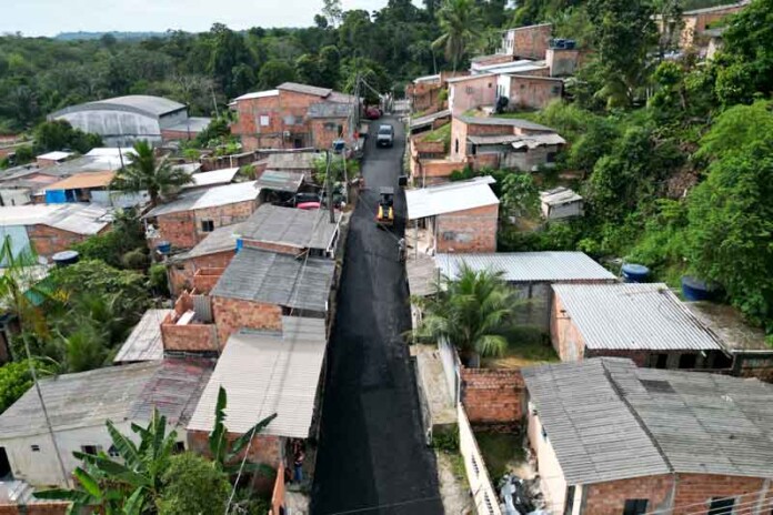 Prefeitura-de-Manaus-realiza-recapeamento-na-comunidade-Alfredo-Nascimento