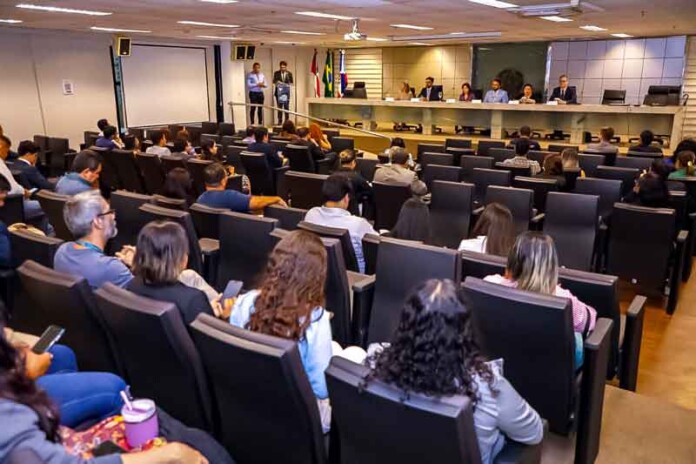 TRE-AM-e-OAB-lançam-Conecta-Eleitoral-para-capacitar-jovens-advogados