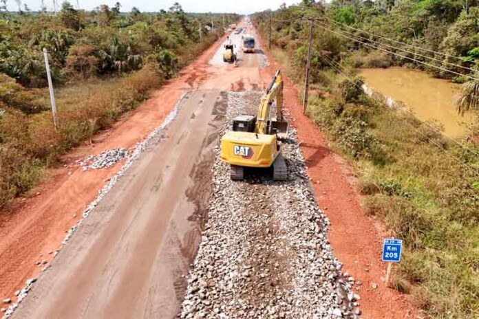 Verão-amazônico-impulsiona-escavações-e-concretagens-nas-pontes-da-BR-3191