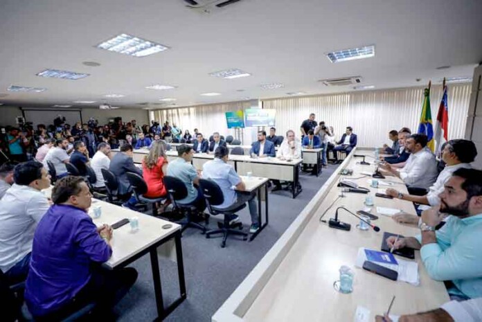 Governo-anuncia-corte-de-50%-no-imposto-para-todos-os-veículos