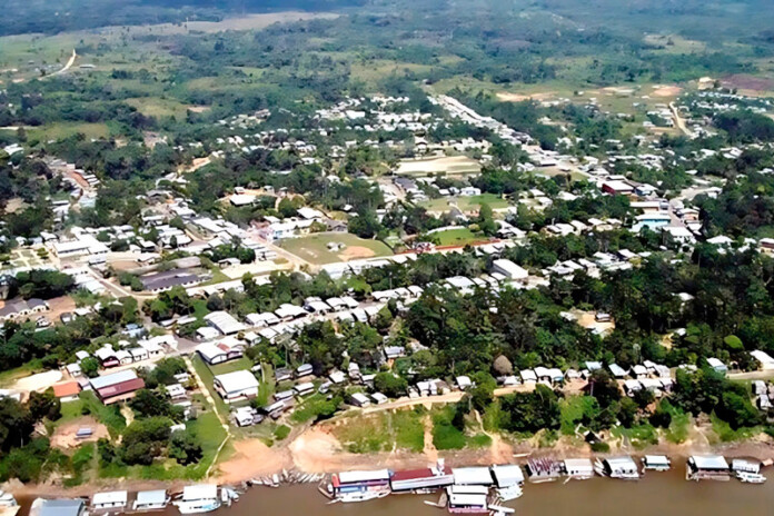 MPAM-acompanha-obra-de-contenção-em-Jutaí-para-prevenir-desmoronamentos-na-orla