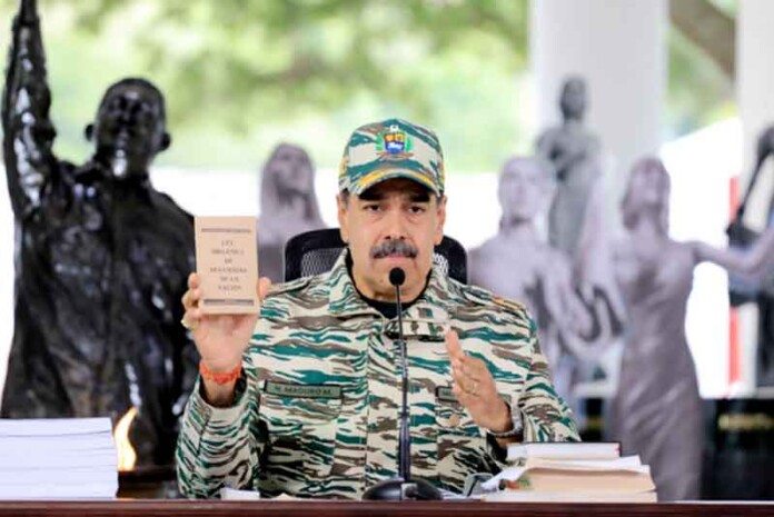 Maduro-implora-aos-EUA-para-evitar-conflito-no-Caribe