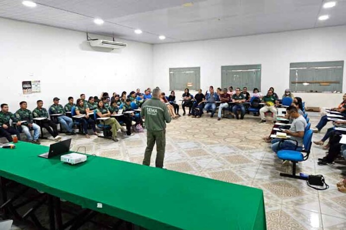 Professores-e-técnicos-se-unem-em-Jutaí-para-combater-desmatamento-e-queimadas