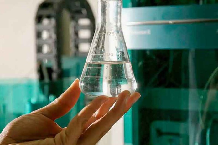 Três-pessoas-morrem-após-ingerir-bebidas-adulteradas-com-metanol
