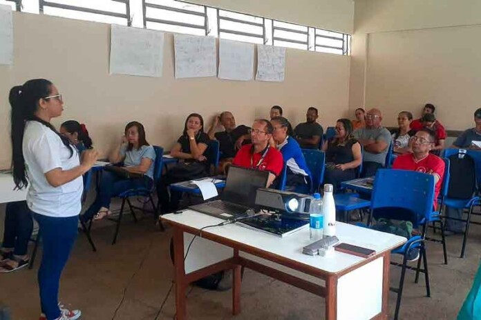 Universidade-vai-às-comunidades-e-transforma-escolas-em-laboratórios-da-Amazônia