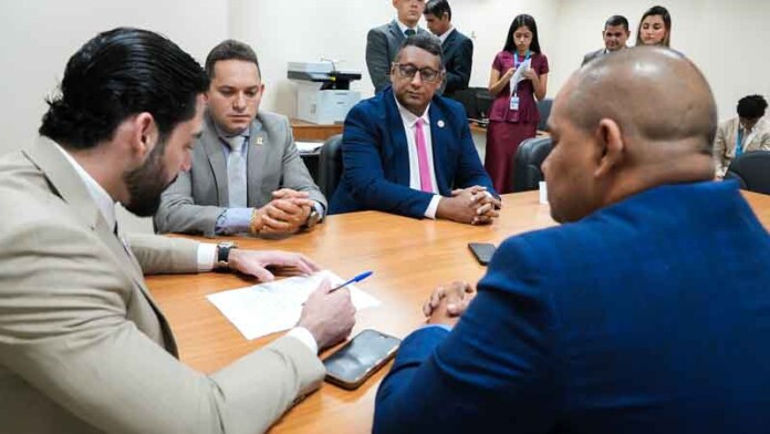Vereadores-instalam-FPTEA+-e-reforçam-compromisso-com-acessibilidade-e-respeito