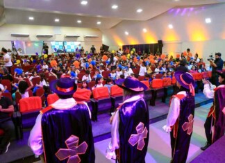 Crianças se encantam com Alfashow que une estudo e diversão