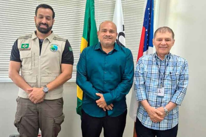 Diretor-da-ANEEL-visita-escritório-da-ANP-em-Manaus