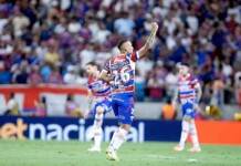 Fortaleza bate o Flamengo e acende esperança na reta final do Brasileirão