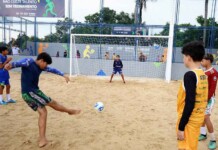 Gritos de alegria e bola rolando! Comunidade celebra nova era do esporte em Manaus