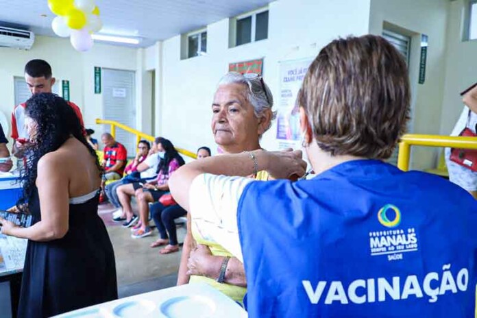 Manaus-inicia-vacinação-contra-a-influenza-com-foco-em-20-grupos-prioritários