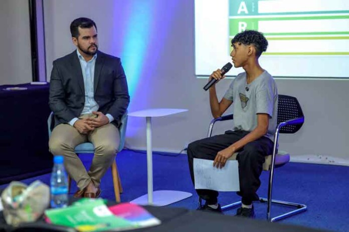 Manaus-sai-na-frente-e-inaugura-a-1ª-escola-da-Amazônia-focada-em-líderes-do-futuro1
