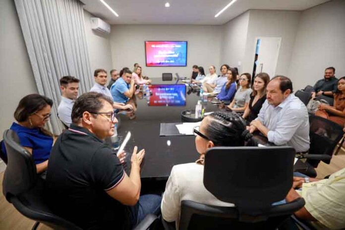 Missão-do-BID-confirma-avanço-de-obras-do-Prosai-em-Parintins