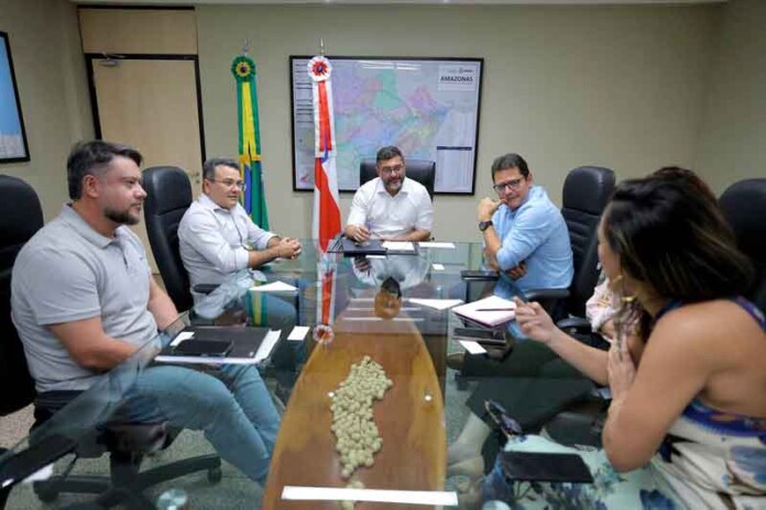 Programa-Asfalta-Amazonas-invade-Barreirinha-e-promete-transformar-mobilidade-urbana
