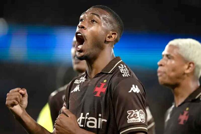 Rayan-brilha-no-Maracanã-e-comanda-vitória-do-Vasco-sobre-o-Fluminense