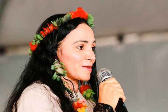 Rose-Apurinã-brilha-no-cenário-internacional-e-leva-o-nome-do-Podáali-ao-mundo