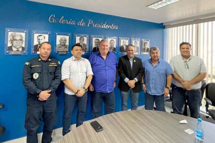 Sindarma-e-autoridades-lançam-estratégia-para-frear-ataques-piratas-no-Amazonas