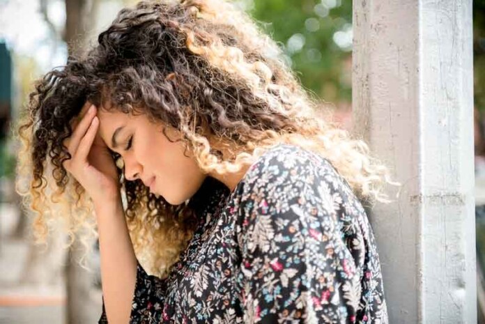 Associação-entre-enxaqueca-e-depressão-tem-nova-alternativa-terapêutica,-indica-estudo