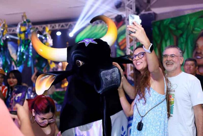 Caprichoso-recebe-Caravana-Banzeiro-da-Esperança-em-celebração-amazônica