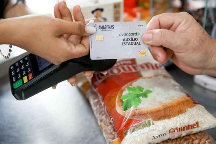 Cartões-do-Auxílio-Estadual-começam-a-ser-distribuídos-novamente