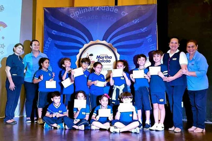 Colégio-Martha-Falcão-celebra-a-leitura-com-premiação-de-concurso-literário