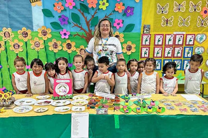 Creche-Zezé-Pio-de-Souza-realiza-XXXIV-Feira-Científico-Cultural-com-137-crianças3