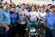 Itacoatiara recebe maquinários que vão transformar o campo e acelerar a produção