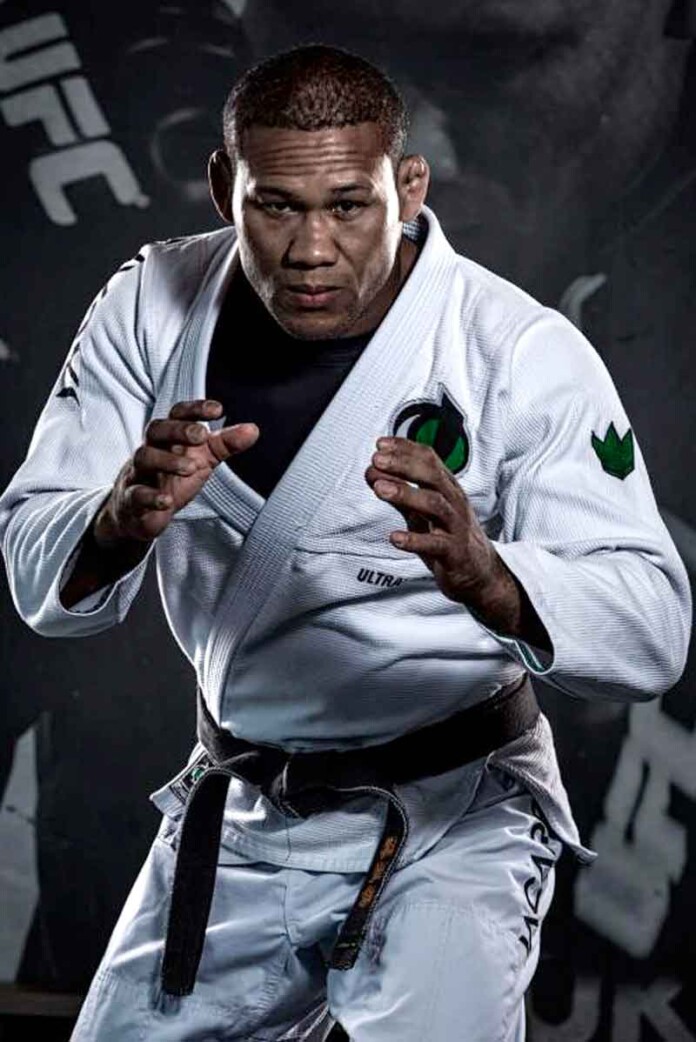 Lenda-do-jiu-jítsu-lança-autobiografia-e-promete-agitar-a-maior-Feira-Marcial-do-Norte