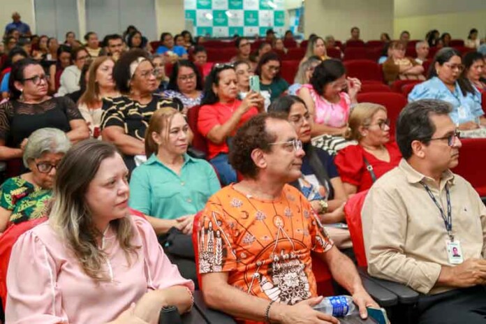 Manaus-traça-plano-histórico-para-transformar-escolas-até-2036