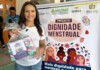 “Não devemos ter vergonha”, diz menina ao receber absorventes gratuitos