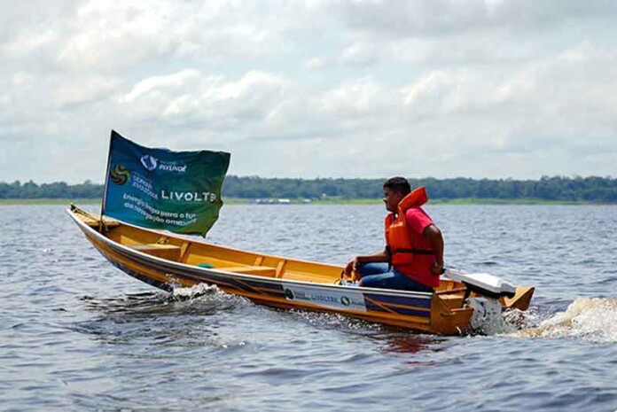 Pescadores-do-Careiro-ganham-motores-elétricos-e-viram-exemplo-para-o-Amazonas