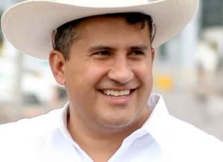 Prefeito executado em público: Sheinbaum convoca gabinete de crise